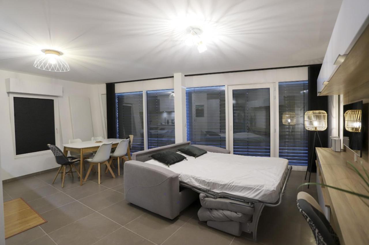 La Plume Vue Lac 3 Etoiles - Garage Prive, Secteur Recherche, Moderne & Tout Equipe, 6 Personnes アヌシー エクステリア 写真