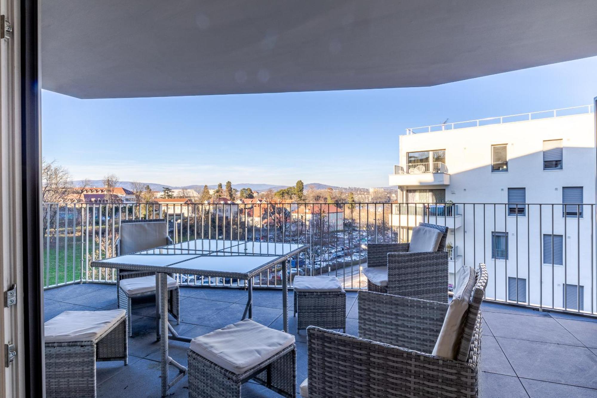 La Plume Vue Lac 3 Etoiles - Garage Prive, Secteur Recherche, Moderne & Tout Equipe, 6 Personnes アヌシー エクステリア 写真