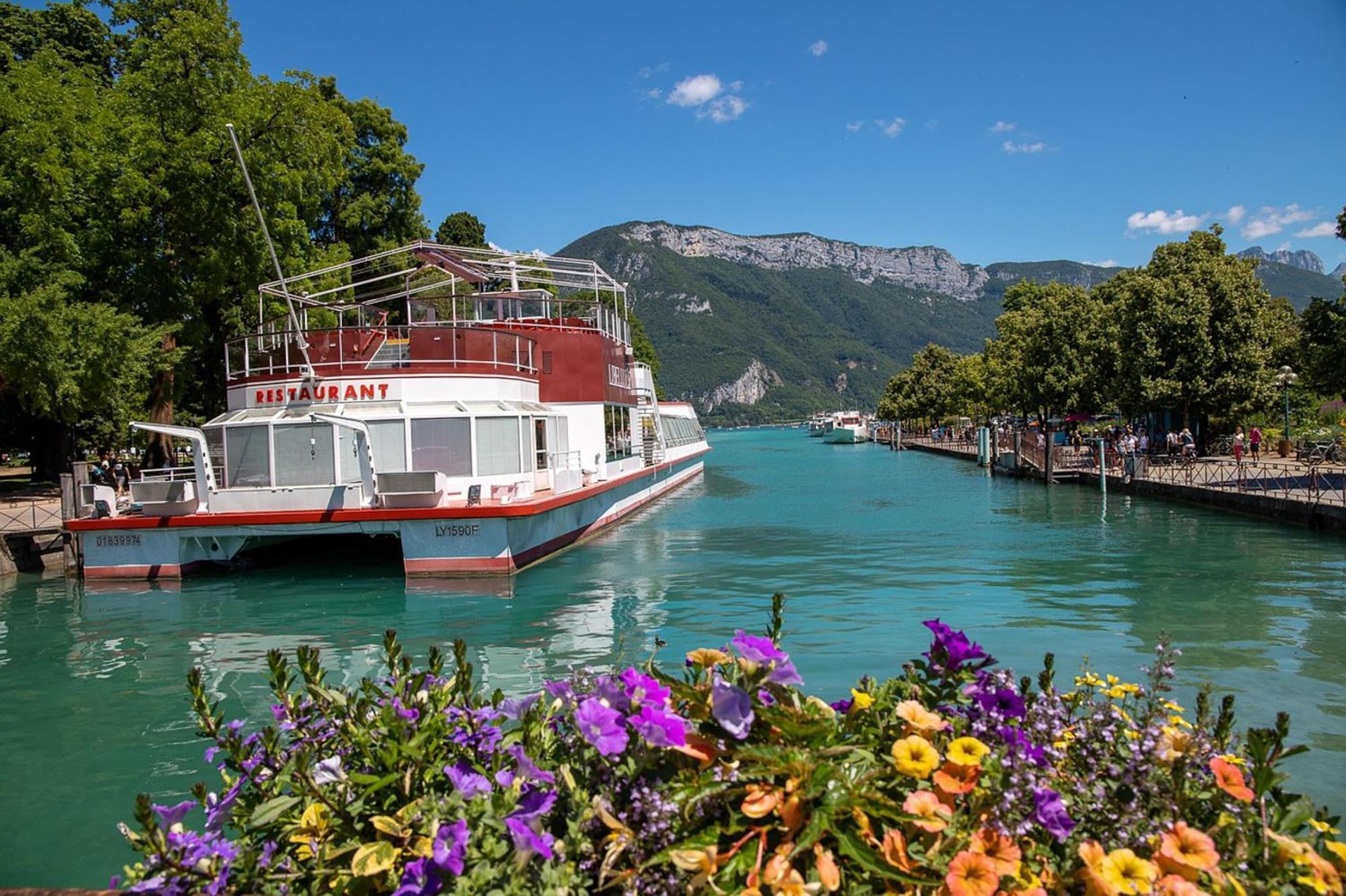 La Plume Vue Lac 3 Etoiles - Garage Prive, Secteur Recherche, Moderne & Tout Equipe, 6 Personnes アヌシー エクステリア 写真